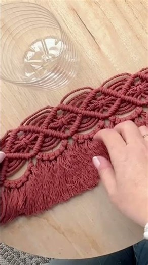 Tuto du cache-pot en macramé recyclé bientôt en ligne. Abonne-toi pour ne rien rater ! Très simple.!