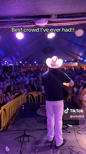 Kenny Chesney at Flora-Bama: Best Crowd Ever!