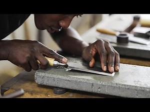 Chisel Sharpening Using Wet Stone And Grinder