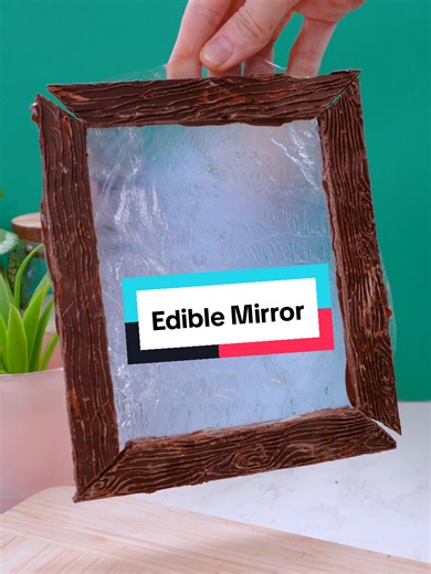 How to Make an Edible Candy Mirror at Home