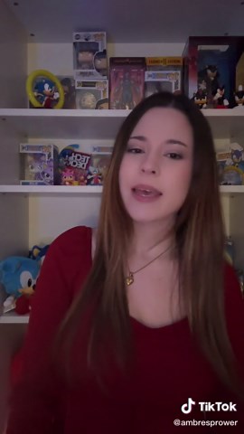 Sonic Merchandise Sizing Review: XL or Small?