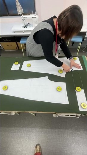 [Make it with a Serger!] Super Easy Sweatpants Tutorial!! Step 1: Cutting #shorts #sewingmachine ...