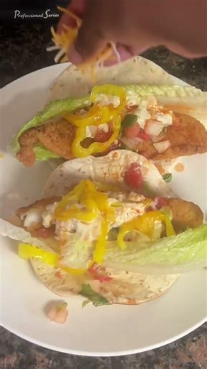 I made my own fish tacos at home 😋#fishtaco #tacos
