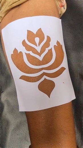 Beautiful paper cutting mehndi design #trending #shorts