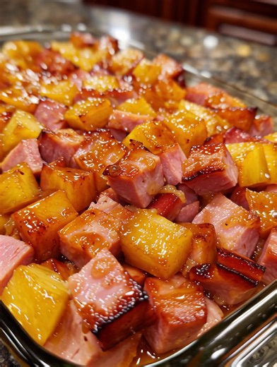 Brown Sugar Pineapple Ham Bake 😋 Ham baked with brown sugar, pineapple, and tangy glaze creates a sweet, savory dish perfect for any meal. Prep Time : 10 Minutes Cook Time : 35 Minutes Total Time : 45 Minutes Ingredients : → Main Components 600 grams cooked ham, diced | Tasty American Eats