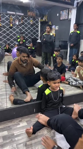 legs stretching training for dance competition #gymnastic #gym #dance #usaviral #training