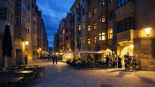Tản bộ buổi tối qua phố cổ Innsbruck (4K)
