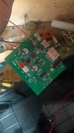 fail charging ic.replaced robot radio don't charge battery direct technology
