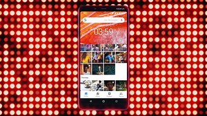 Plus grand et plus performant que jamais ! Un superbe contraste, une clarté saisissante et des couleurs plus vives. Avec le nouveau Nokia 3.1 Plus, Accédez maintenat à une expérience de visionnage d'un tout autre niveau. | HMD