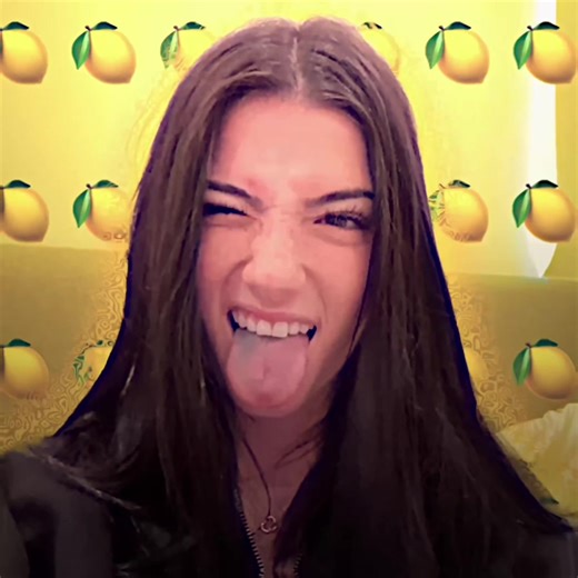 the lemonade trend never dies 😜 #roansquality #charlidamelio #fyp #viral #velocity videostar foryou foryoupage trend actives? charlivelocity velo charliedit addisonvelocity addisonrae panning tutorial vsp ae aftereffects capcut @charli d’amelio @:)