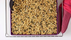 Sain et énergétique, le muesli est la star de vos petits-déjeuners ! 😋 Plus de vidéos recettes > https://goo.gl/c4A4UU | Tupperware France Officiel