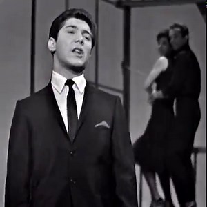 Delivering you some samba sounds by Paul Anka, here's "Eso Beso"! With many dancers on stage alongside him, this will make you want to get up and start doing the dance of love💃🕺 What a show! Watch here: https://EdSullivan.lnk.to/PaulAnkaEsoBesoFP | The Ed Sullivan Show