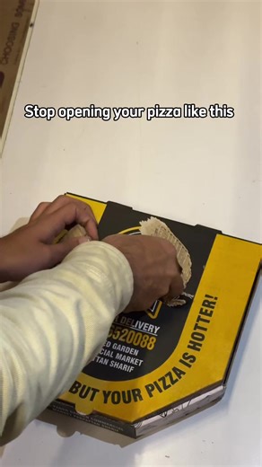 How to Properly Open Your Pizza Box