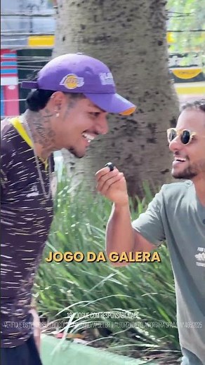 Ele topou o desafio e mandou bem demais! Complete a música na rua 🎶👏 #brasil #piadas #piadascurtas