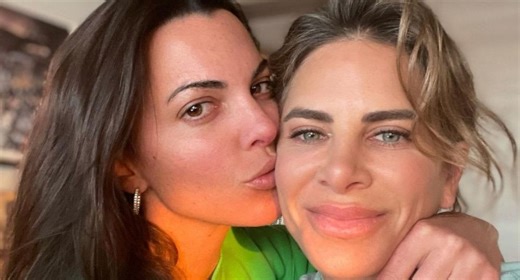 Former Biggest Loser coach pops the question!