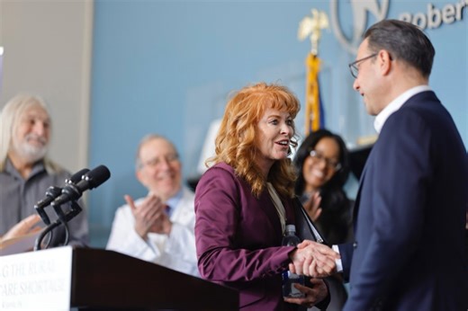 Poll: Shapiro leads Garrity in Pennsylvania governor’s race