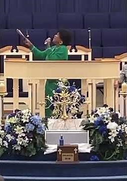 Pastor Shirley Caesar-Williams sings a snippet of “Come Jesus, Come”