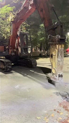 JCB vs TATA 110 Excavator RCC road Breaking and Loading tractor for hdpe pipe line