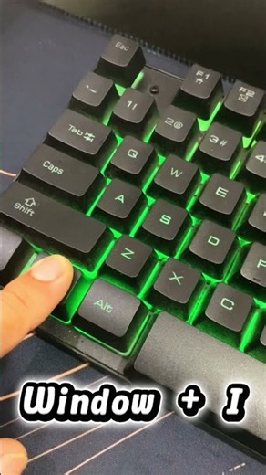 Need Windows Settings? Use This Shortcut! ⚡ #pc #laptop #windows#KeyboardShortcuts#TechTips