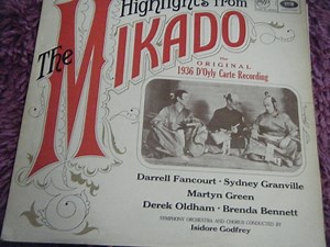 Gilbert & Sullivan - The D'Oyly Carte Opera Company - Highlights From The Mikado