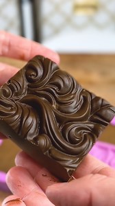 Never waste henna again!! Did you know you could freeze leftovers and use it for later? Here's a quick and easy DIY hair recipe using henna leftovers. Watch the full video on our YouTube channel - HennaSooq and also linked in our story. #henna #hennahair #organichenna #hennapaste #diyhairmask #hennadye #hennasooq | Henna Sooq | Facebook