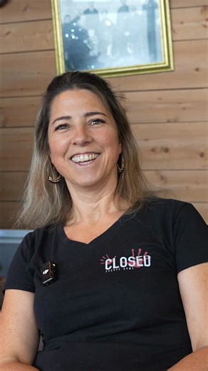 🎥 Rencontre avec Marie-Laure 🎥 La créatrice de Closed Escape Game. Doubs, celle qui imagine les salles, les énigmes… et les situations les plus improbables 😄 Au programme de ce réel : 👉 une interview fun, 👉 des réponses spontanées, 👉 et peut-être les futures anecdotes que vous raconterez après votre session 🤭🔐 Envie de découvrir les salles, de rencontrer la personne derrière l’escape, ou même de finir dans les prochaines anecdotes racontées ? 📍 Rendez-vous à l’escape game ! #escapegame 