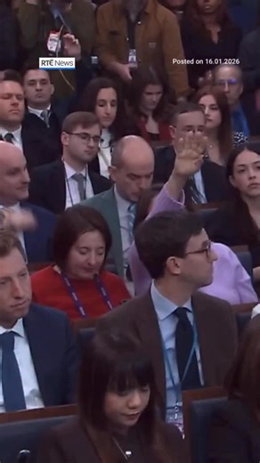 White House Press Secretary Karoline Leavitt engaged in a heated exchange with an Irish journalist during a press briefing over the fatal shooting of US citizen Renee Good by an ICE agent in Minnesota. Niall Stanage, a reporter for The Hill newspaper, was asked for his assessment of the incident by Ms Leavitt. He described the ICE officers’ actions as “reckless”. Ms Leavitt proceeded to defend ICE operations, calling Mr Stanage a “left-wing hack”. 📲#whitehouse #journalist | RTÉ News