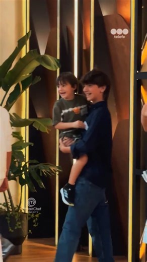 Masterchef Argentina | ¡Que gran programa el de anoche y que linda sorpresa para los chefs! 🥹 #MasterchefCelebrity con @wanda_nara disponible en @hbomaxar | Instagram