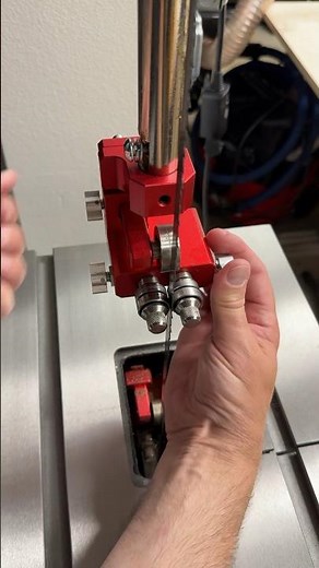 Installing a new bandsaw blade on the Harvey Ambassador C14 bandsaw