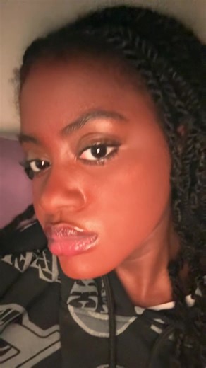 Go follow @Tori and @The Gluttony Girls next time I’ll use foundation i promise 🙏🏾 #makeup #beginnermakeup #makeuptips #makeuphelp #fypシ゚viral