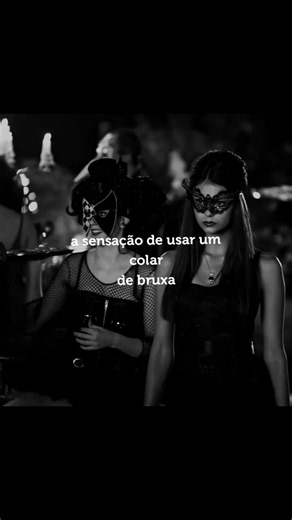 Sensação de usar um colar de bruxa - acessórios femininos