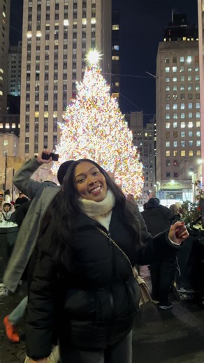 A Cappella Performance of 'Underneath the Tree'