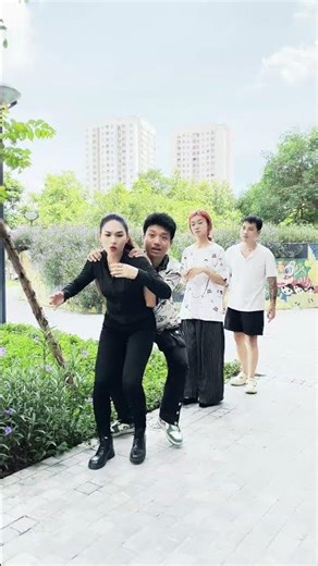 When a Bully Meets His Match 🔥 #BullyKarma #WrongPerson #StreetJustice #FightBack #DramaInPublic