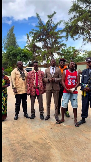 Mes condoléances son excellence monsieur le gouverneur @narcisse_kokodioko @BÉBÉ RICO 😂 @Elisée kakonkanya @𝕊𝕒𝕟𝕥𝕚𝕓𝕒𝕟𝕖𝕫🤡🇨🇩🇨🇩 @Sikuzani