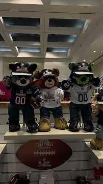 Come with us to the ‪@NFL‬ shop at Super Bowl LX❗#patriots #superbowl #nfl #shorts