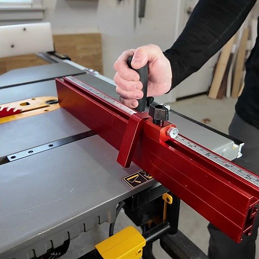 Testing the UJK Precision Miter Gauge on My Table Saw