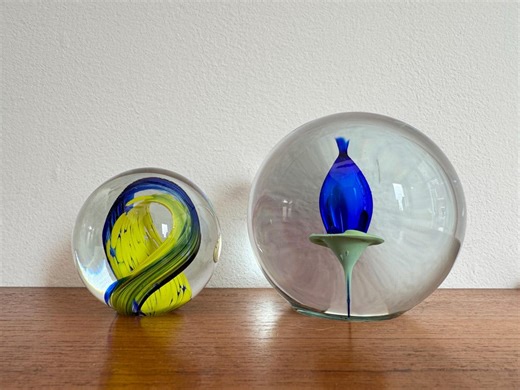 Set of Two Vintage Glass Paperweights – ERPET Praha & Unmarked Art Glass, 1970s - Etsy