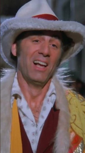 Kramer Finds A New Hat 🎩 | #Shorts | Seinfeld