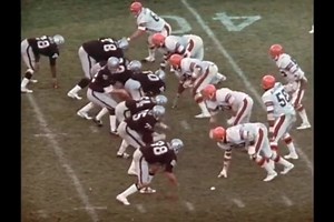 30K views · 475 reactions | December 28, 1975 - PLAYOFFS #Bengals almost pull off upset win in Oakland. Down 24-7 late second half @KenAndersonNFL throws 4th Q TD passes to Charlie Joiner & Isaac Curtis to pull within 3 with 5:44 remaining. Oakland holds on to win 31-28. #CincinnatiFootballHistory | Bengal Jim's "Before the Roar" Tailgate Experience | Facebook