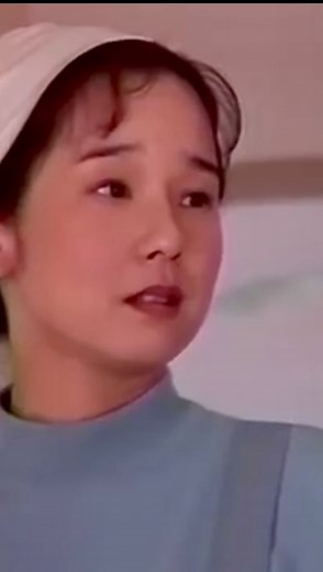 昭和CM on Instagram: "サントリーオールド（1994年）田中裕子 「恋は、遠い日の花火ではない。」 ♪ 小林亜星『夜かくる』 ・・・・・・・・・・・・・・・・・・・・・・・ #懐かしいcm #懐かcm #平成cm #90年代 #サントリーオールド #田中裕子"