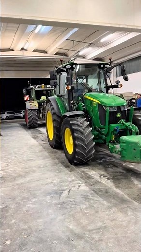▶️ John Deere 5125R 🆚 Fendt 313 Vario Çekişme💚 #global #fendt #johndeere #shortvideo
