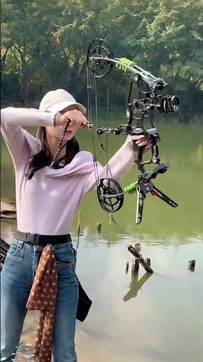 Do you like this dual-purpose compound bow? #archery #outdoors #hunting #bowhunting #archerylife
