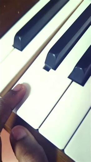 hear Piano Note C1 VERY FLAT