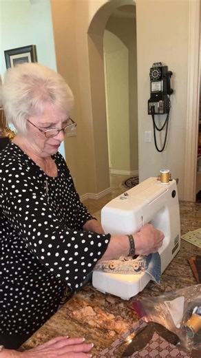 70K views · 447 reactions | Meet my Mighty Mouse ✨—a 45-year-old Kenmore sewing machine that still outshines the new ones! Metal parts, unstoppable power, and my go-to travel buddy. Who else swears by vintage machines? #SewingMachine #VintageKenmore #BuiltToLast #DIYSewing #OldButGold | Studio MD AZ | Facebook