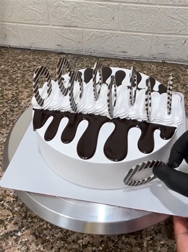 Chocochips Cake Design Tutorial: Easy Steps to Create
