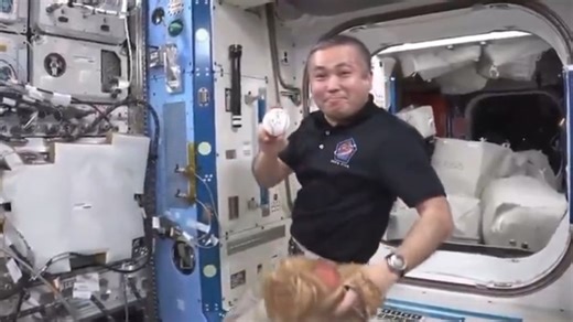 Astronaut plays solo baseball in space: The science behind it is exciting