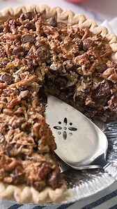 Sweet And Salty Texas Trash Pie Recipe #chocolate #dessert #recipes | Mashed