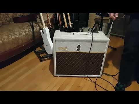 Vox AC15HW1X unboxing. Hand wired AC15. Alnico Blue.