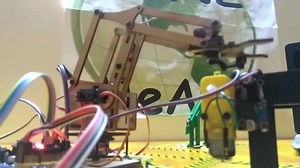 Programmable robot arm with joystick, build your automatic production line, develop your skills in electronics and as a programmer