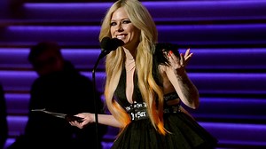 Want to see Avril Lavigne on tour? Don't make it Complicated: She's coming to Charlotte